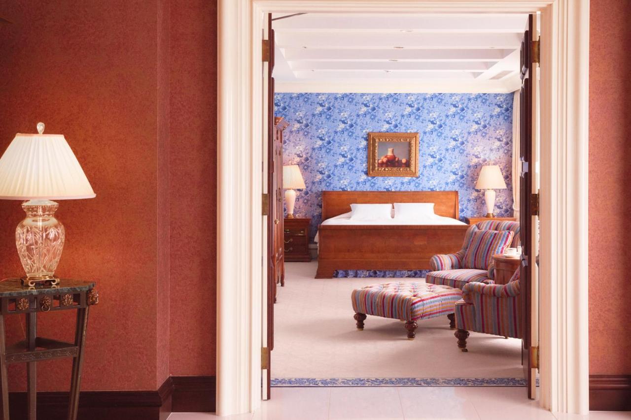 Omo7 Asahikawa By Hoshino Resorts Экстерьер фото A suite at the Four Seasons Hotel, Hong Kong
