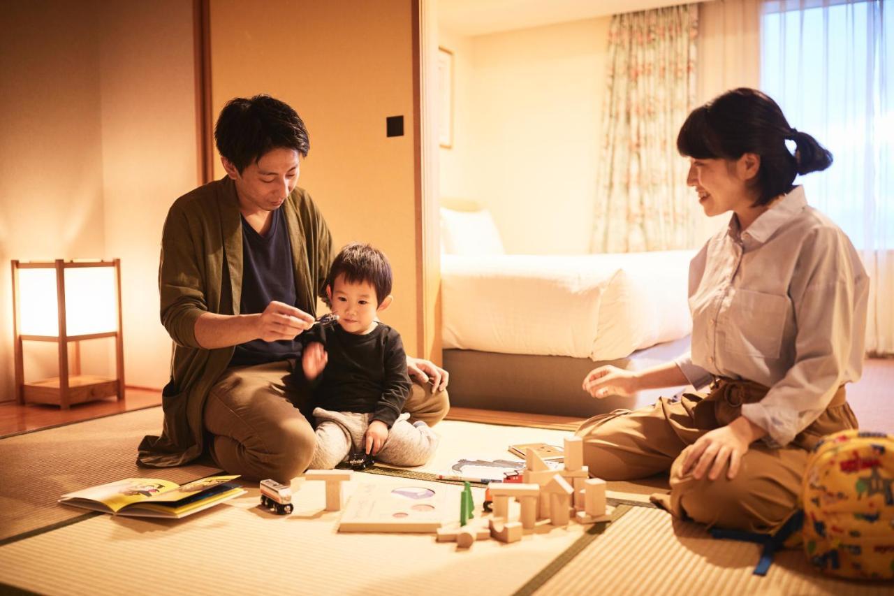Omo7 Asahikawa By Hoshino Resorts Экстерьер фото A Japanese family